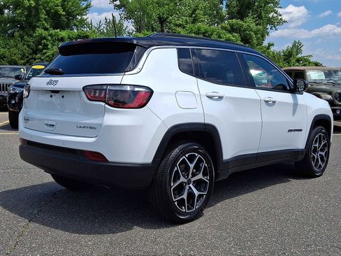 Used 2025 Jeep Compass Limited AWD/4WD image 6