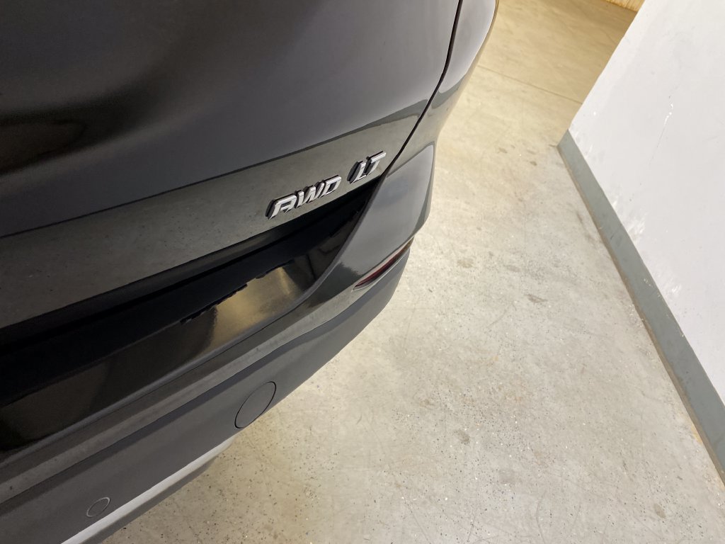 Used 2024 Chevrolet Equinox LT AWD/4WD image 19