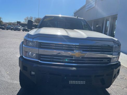 Used 2015 Chevrolet Silverado 2500 LTZ image 3