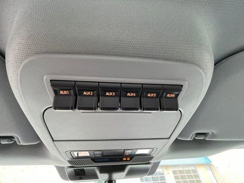 New 2026 Ford F250 XL w/ XL Chrome Package image 22