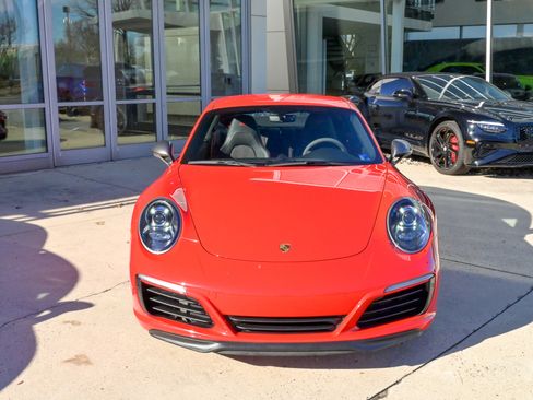 Used 2019 Porsche 911 Carrera T image 2