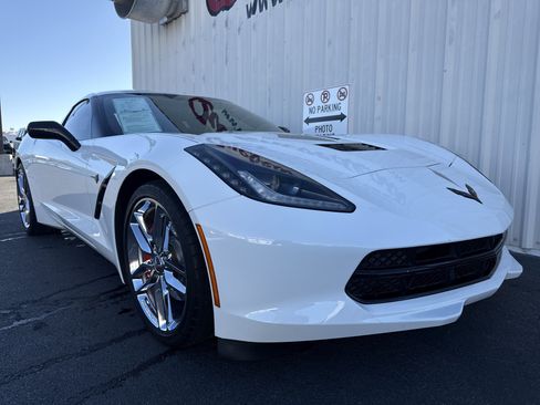 Used 2015 Chevrolet Corvette Stingray Coupe w/ 2LT Preferred Equipment Group image 41
