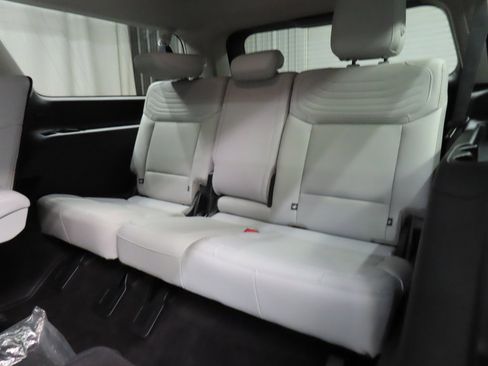 Used 2025 Ford Expedition Max Platinum w/ Platinum Ultimate Package image 12