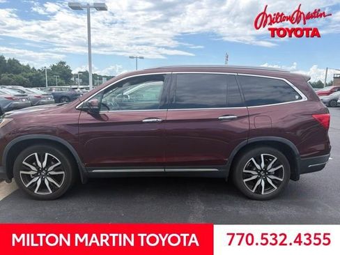 Used 2021 Honda Pilot Touring image 1