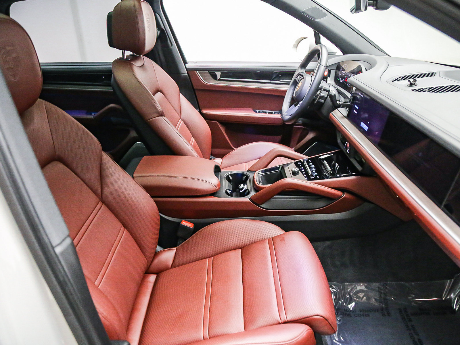 Certified 2024 Porsche Cayenne S AWD/4WD image 20
