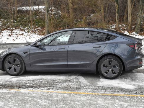 Used 2022 Tesla Model 3 Long Range image 4