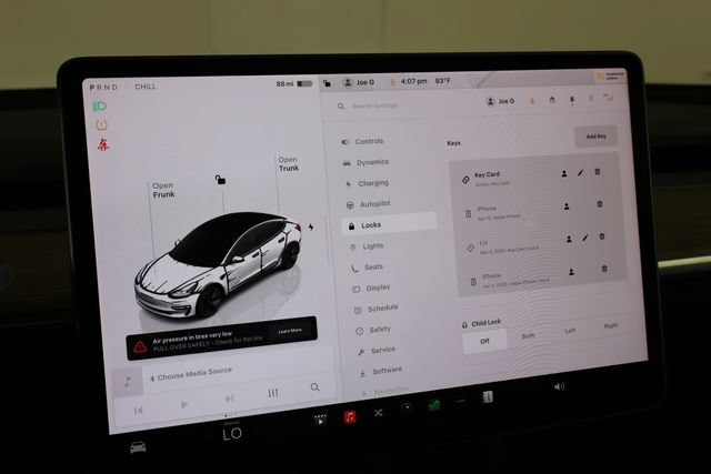Used 2023 Tesla Model 3 Standard Range RWD image 31