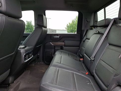 Used 2022 GMC Sierra 3500 Denali w/ Denali Ultimate Package AWD/4WD image 10