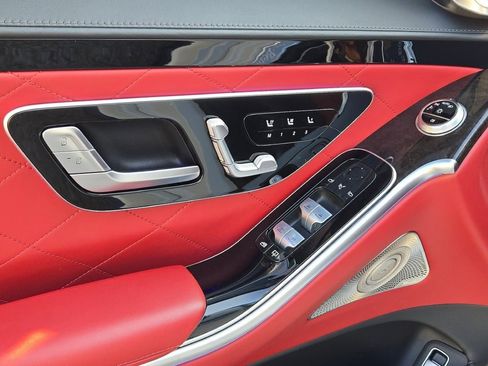 Used 2022 Mercedes-Benz S 580 4MATIC Sedan image 19