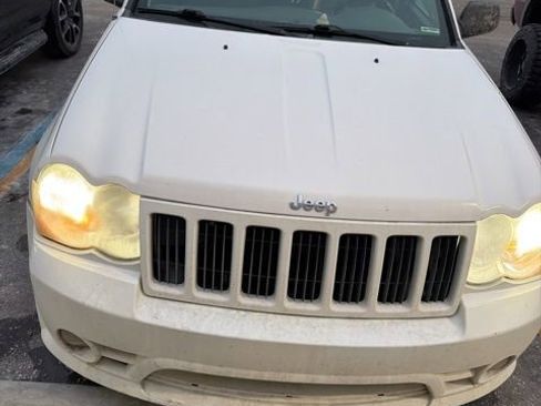Used 2006 Jeep Grand Cherokee Limited image 2