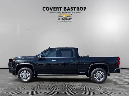 Certified 2022 Chevrolet Silverado 2500 High Country w/ Safety Package II image 2