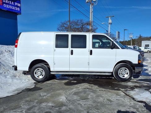 Used 2023 Chevrolet Express 2500 Work Van w/ Driver Convenience Package image 4
