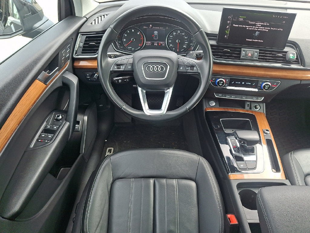 Used 2023 Audi Q5 2.0T Premium w/ Convenience Package AWD/4WD image 12