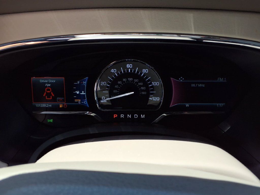 Used 2015 Lincoln Navigator 2WD image 13