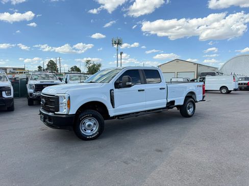 Used 2023 Ford F250 XL w/ XL Off-Road Package AWD/4WD image 2