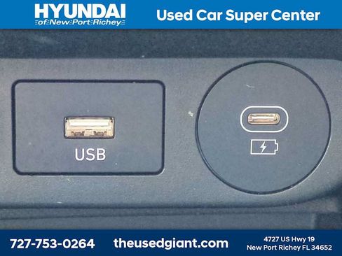 Used 2024 Hyundai Elantra SE FWD image 21