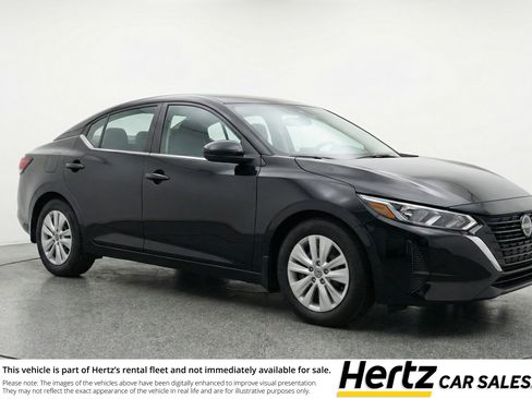 Used 2025 Nissan Sentra S image 1