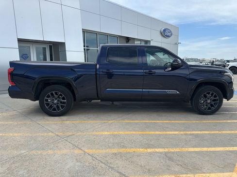 Used 2025 Toyota Tundra Platinum AWD/4WD image 11