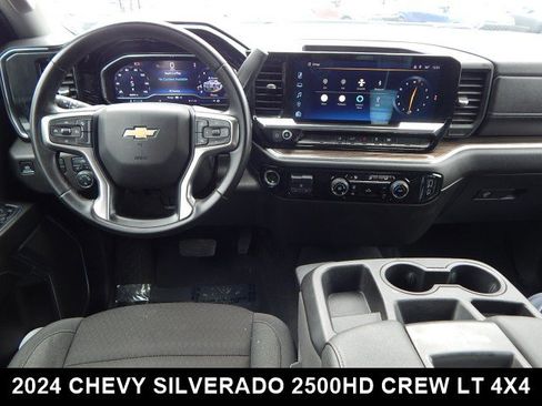 Used 2024 Chevrolet Silverado 2500 LT image 9