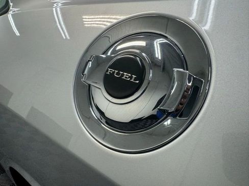 Used 2022 Dodge Challenger R/T image 33