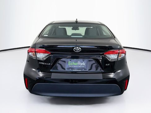 Used 2025 Toyota Corolla LE FWD image 7