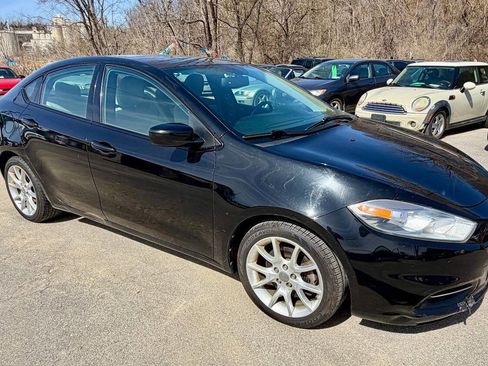 Used 2013 Dodge Dart SXT w/ Popular Equipment Group image 4