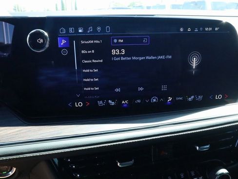 New 2026 Chevrolet Suburban Premier image 5