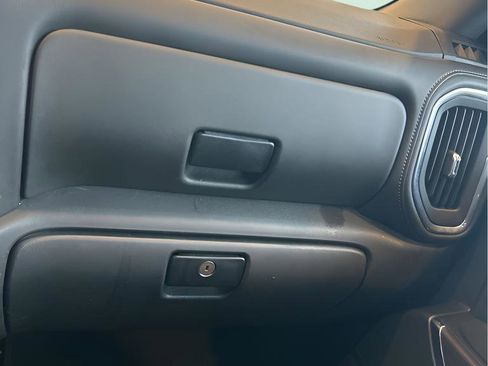 Used 2021 GMC Sierra 1500 SLT image 14