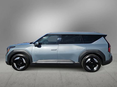 Used 2024 Kia EV9 Wind image 6