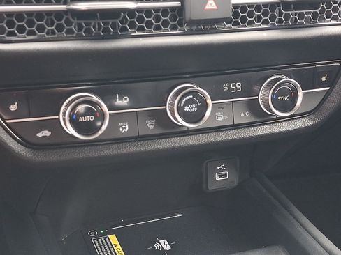 Certified 2024 Honda HR-V EX-L image 17