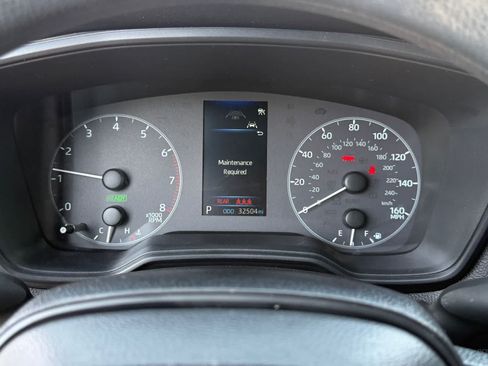 Used 2025 Toyota Corolla Cross AWD Hybrid image 18