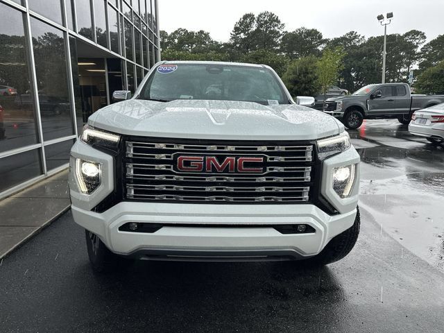 Used 2024 GMC Canyon Denali AWD/4WD image 9