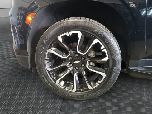 Used 2023 Chevrolet Suburban LS image 23