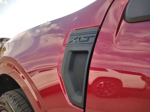 New 2025 Ford Maverick XLT image 23