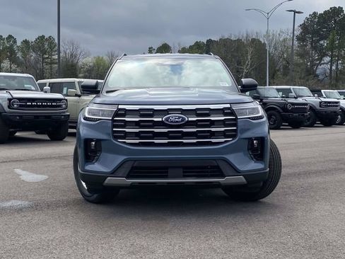New 2026 Ford Explorer Active w/ Active Comfort Package RWD image 8