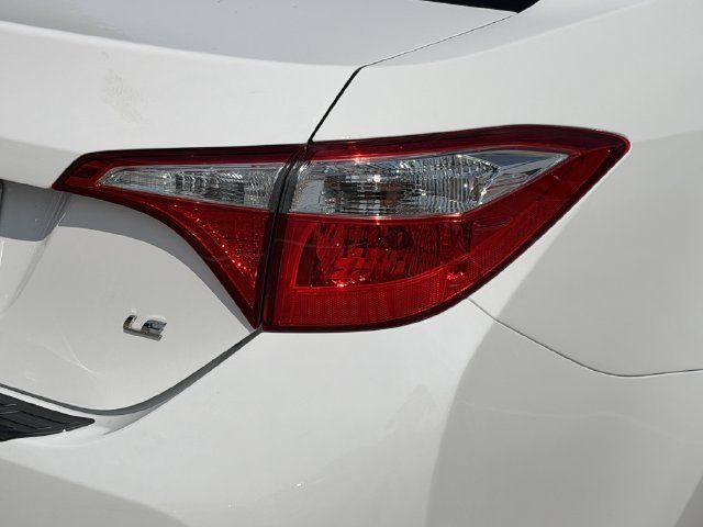 Used 2016 Toyota Corolla LE FWD image 7