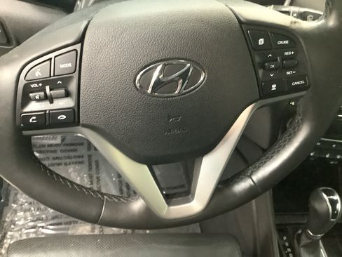 Used 2019 Hyundai Tucson Ultimate w/ Cargo Package AWD/4WD image 14