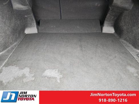 Used 2025 Toyota Camry SE image 32