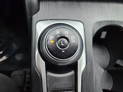 Used 2021 Ford Escape S image 9