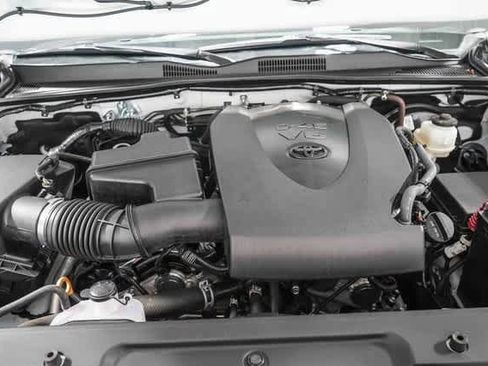 Certified 2023 Toyota Tacoma TRD Sport image 28