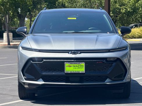 Used 2024 Chevrolet Equinox EV RS FWD image 7