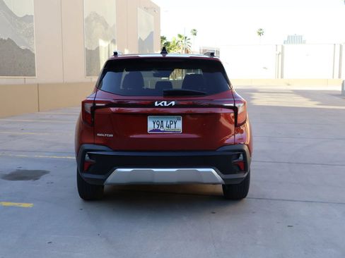 Used 2025 Kia Seltos S FWD image 5