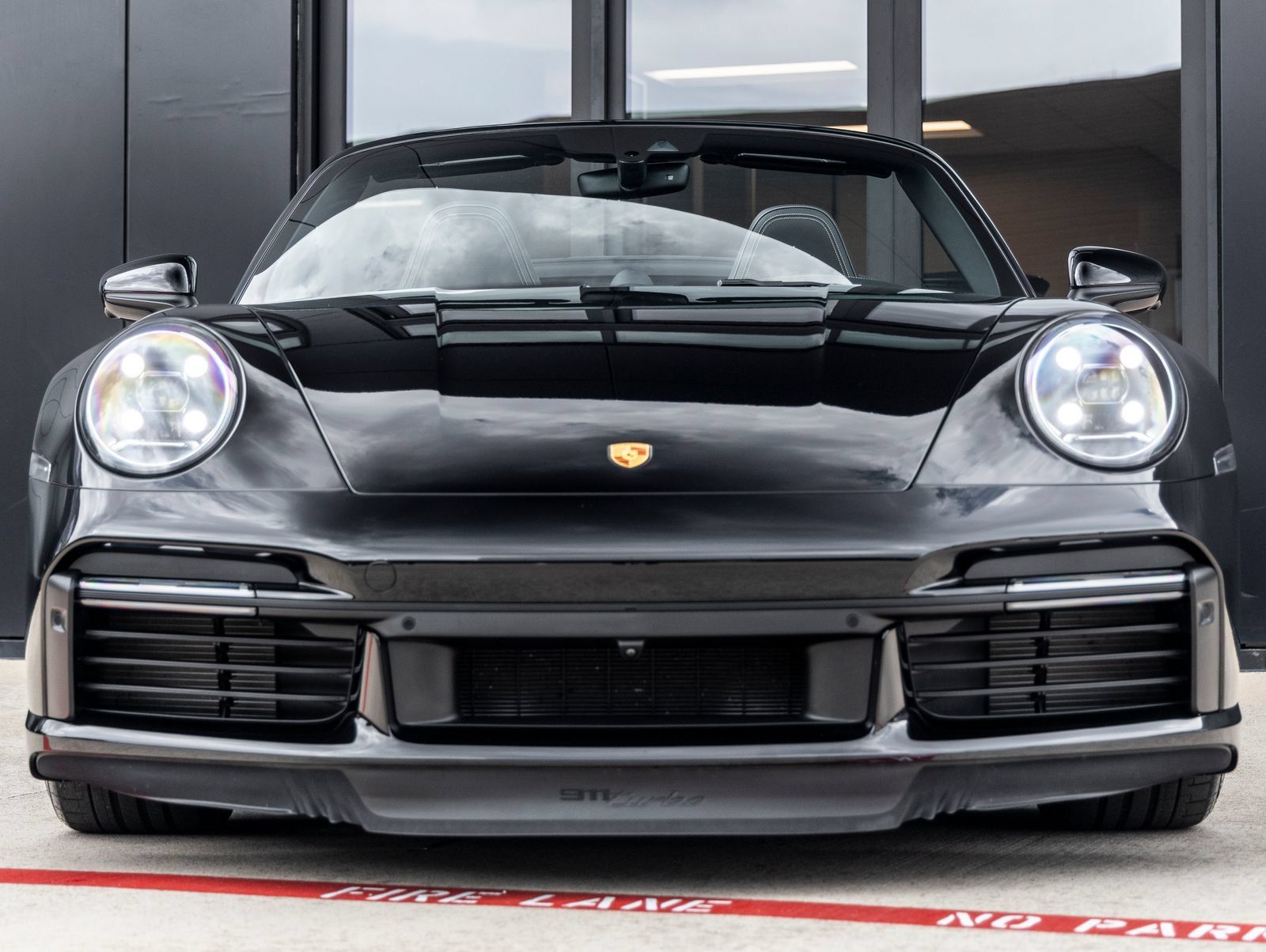 Certified 2024 Porsche 911 Turbo AWD/4WD image 8