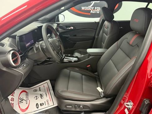 New 2026 Chevrolet Trax RS w/ Sunroof Package image 9
