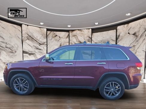 Used 2017 Jeep Grand Cherokee Limited AWD/4WD image 8