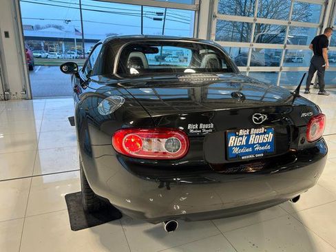 Used 2011 MAZDA MX-5 Miata Grand Touring image 10