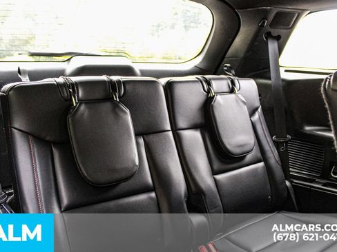 Used 2025 Ford Explorer ST-Line w/ ST-Line Street Pack AWD/4WD image 20