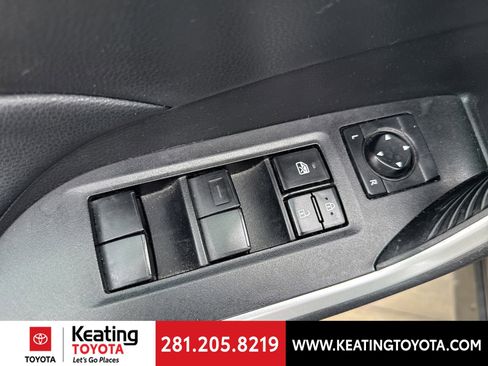 Used 2021 Toyota RAV4 XLE image 12