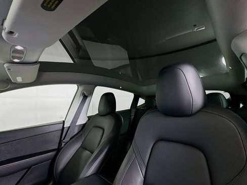 Used 2022 Tesla Model Y Performance image 25