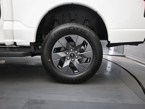 New 2025 Ford F150 Lightning Lariat w/ Max Trailer Tow Package image 25